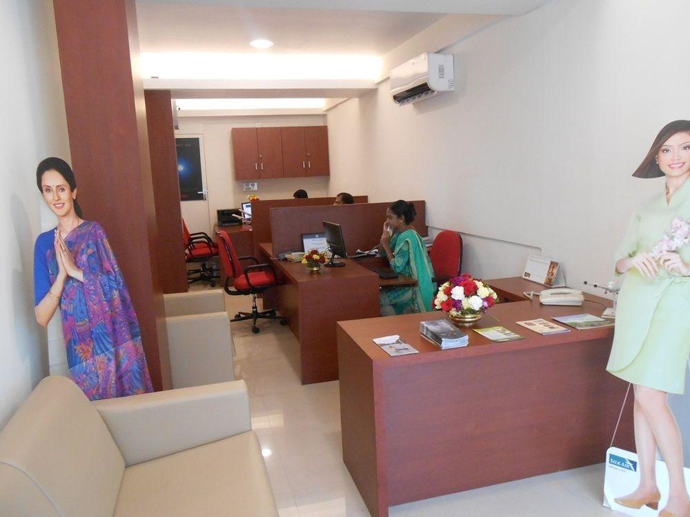 The South Park Hotel Thiruvananthapuram Екстер'єр фото